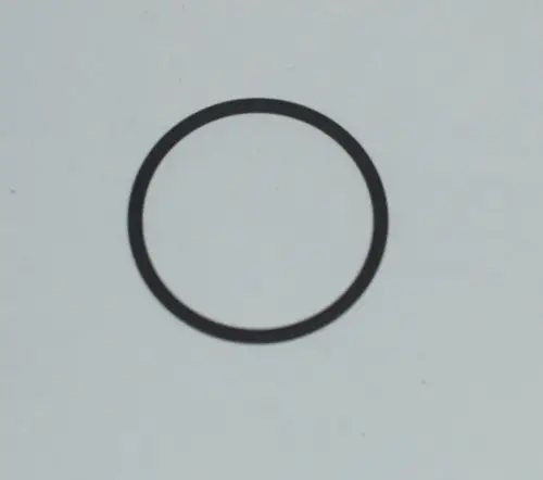 Schwarzer O-Ring auf hellem Hintergrund, möglicherweise für einen Durchflusssensor, passend für Daikin Produkte.